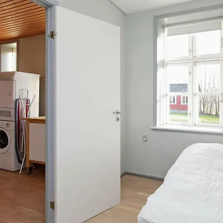 26 Person In Roslev-by Traum *